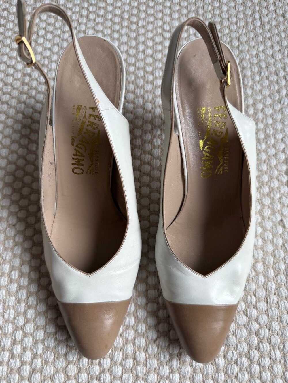 Ferragamo | Slingback Heels Two Tone Beige Ivory Leather Minimal Classic | 8.5